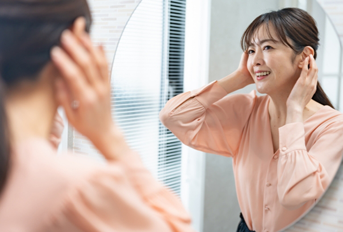 女性特有の抜け毛の原因って？できる対策