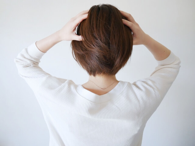 頭皮の湿疹はシャンプーのせい？原因や対策を解説します！