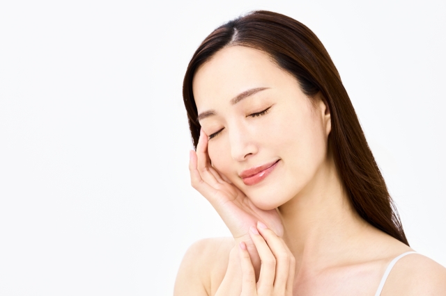 口腔ケアと肌荒れは関係あるの？口腔ケアの重要性と効果的な方法を紹介！