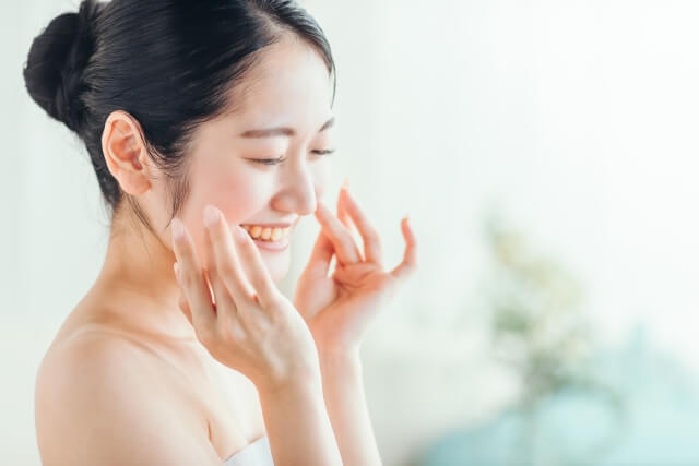 乳液の効果とは？何のため？スキンケアの基本を解説